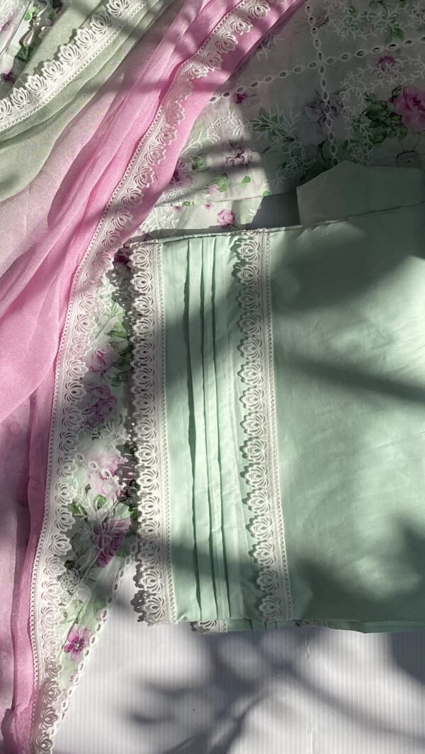 Pastel Floral Chickenkari