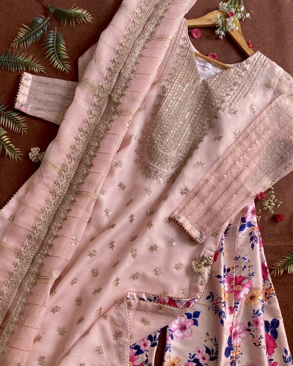 Yadgaar - Pink - Image 2