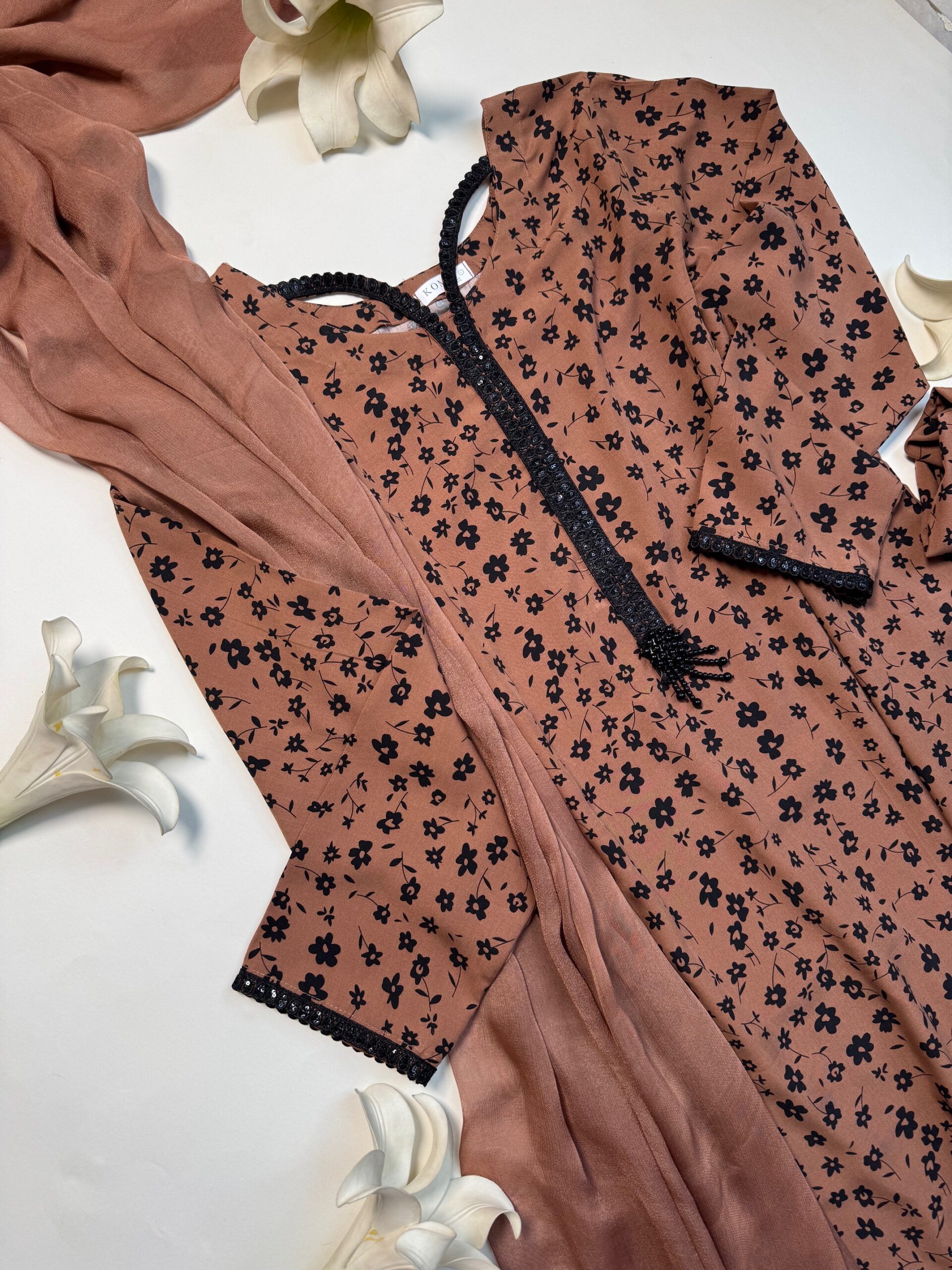 Brown Blossom - Image 4